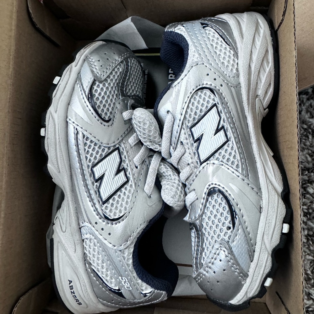 New Balance little kid 10 Gray 530 sneaker